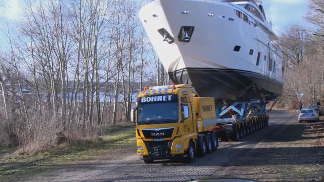 go to 'Boot 2017': Die teuersten Yachten sind angekommen